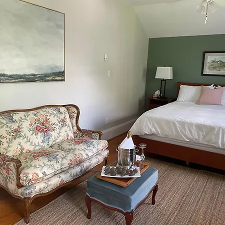 Harlem Stonegate B&B-2